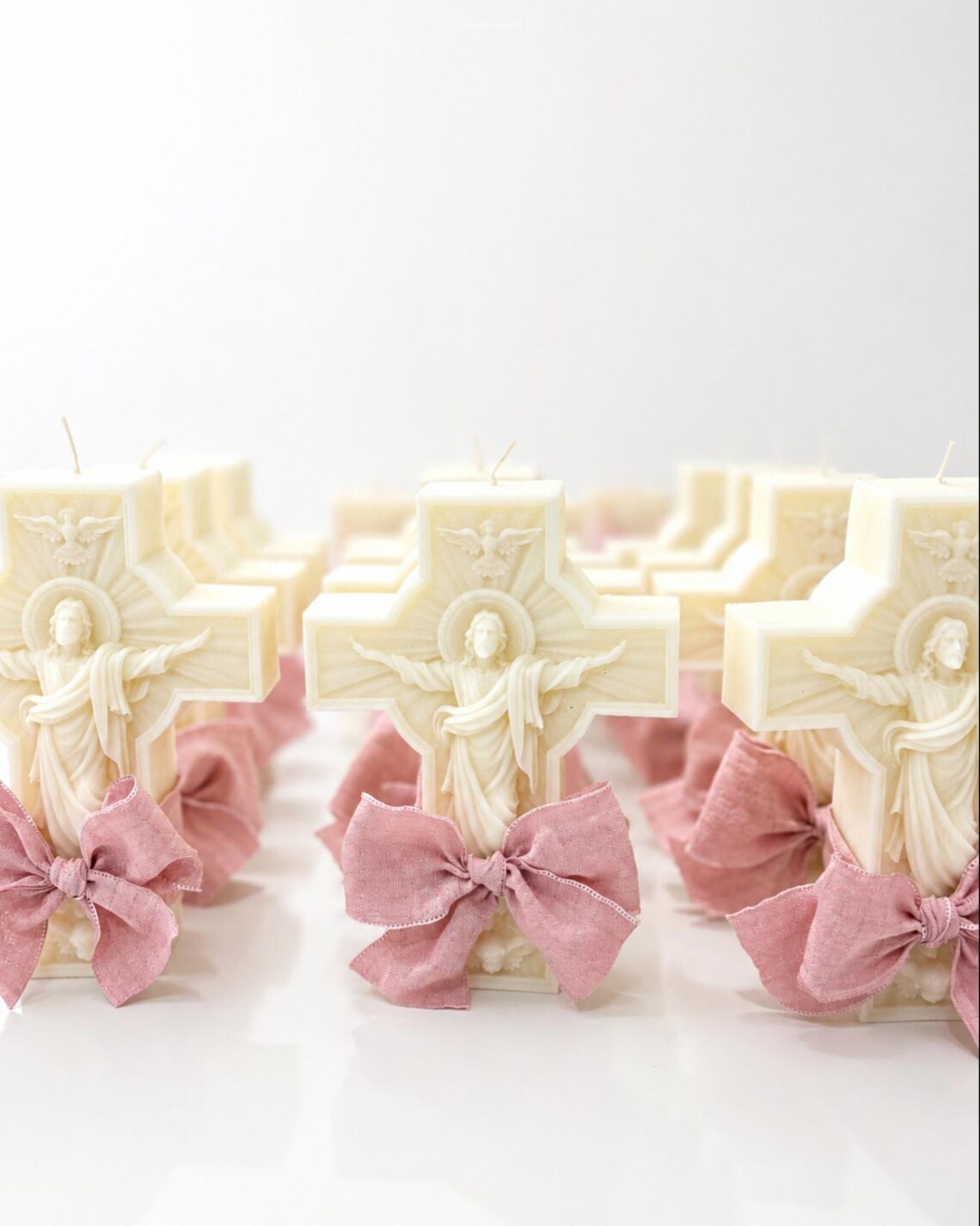 Jesus Statue Candle | Christian Home Decor Gift | Christ on Cross| Sculptural Candle Religious Gift| Easter gift, baptism, confirmation gift - Image 4